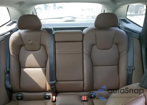 2018 Volvo Xc60 T5 Inscription из США, поврежденный, VIN YV4102RL8J1006277